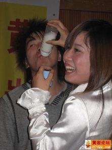 日本吸乳在线视频网站,隐私边界与伦理争议